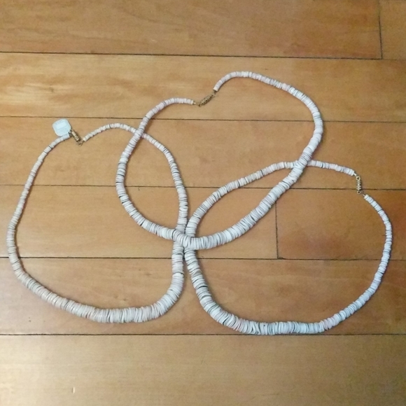 unknown Jewelry - Vintage Luscious Pearl Pukka Shell Necklaces